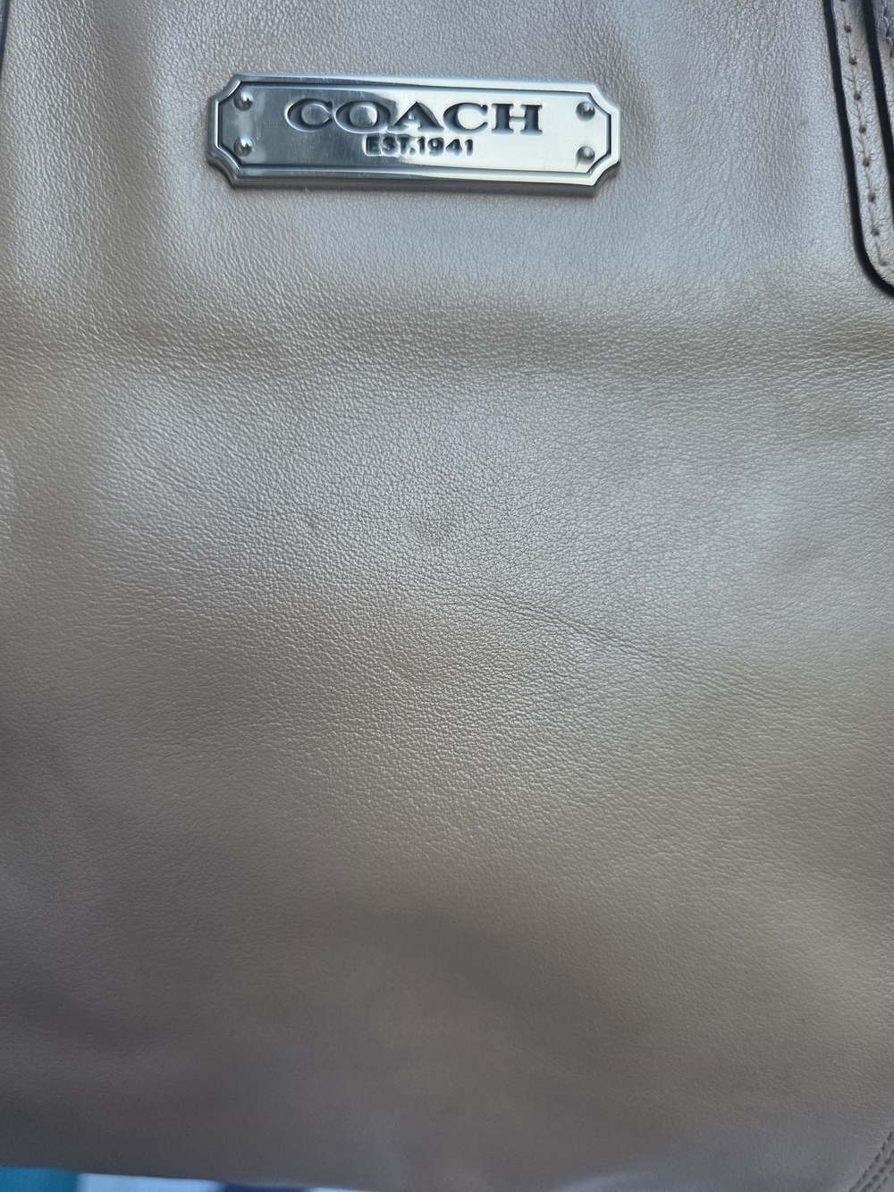 COACH Beige Leather Shoulder Bag with Silver Hardware & HANGTAG!!! ❤️❤️❤️❤️ - Picture 9 of 10